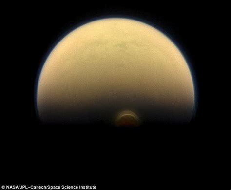 寻找外星生命的首选之地：土卫六“泰坦(Titan)” - 神秘的地球 科学|自然|地理|探索
