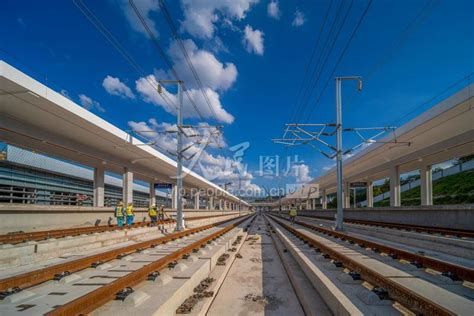 浙江新昌：建设中的新嵊高铁站-人民图片网