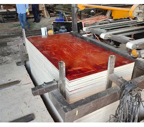 木塑建筑覆膜板建筑防水模板清水覆膜板工地建材胶合板建筑模板-阿里巴巴