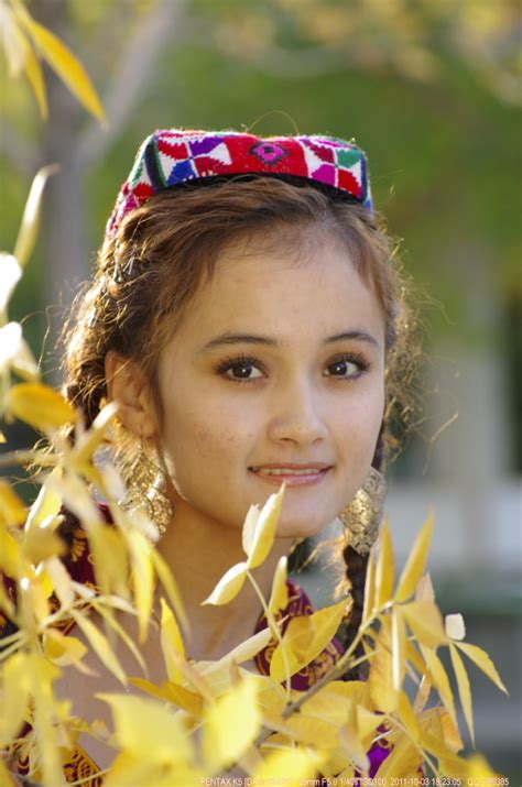 新疆女孩都很漂亮吗？乌鲁木齐美女多不多？