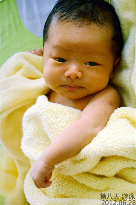 国外超高清晰婴儿宝宝摄影图