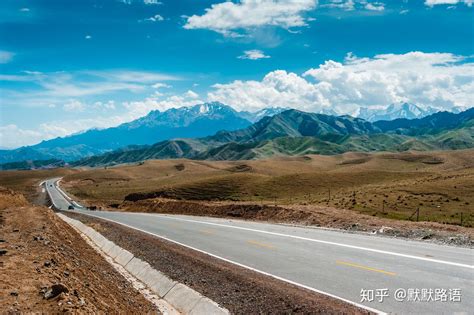 极速穿梭！看新疆S101公路壮美生态_凤凰网视频_凤凰网