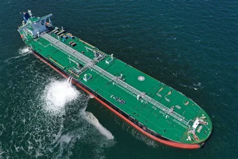 传奇太阳号来了！中国首艘江海联运型LNG船交付_新闻频道_中华网