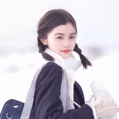 气质温柔治愈女生头像
