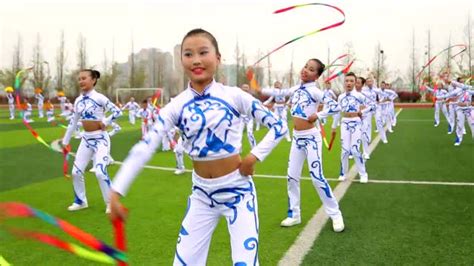 北京科技大学65周年校庆开幕式团体操表演