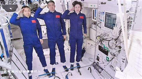 中国航天员将在太空实验脑机交互技术 验证意念控制_手机新浪网