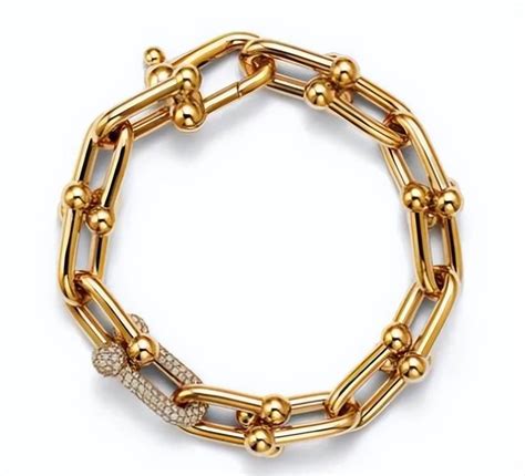 Van Cleef & Arpels 梵克雅宝 Jardin de Rubis 项链 | iDaily Jewelry · 每日珠宝杂志