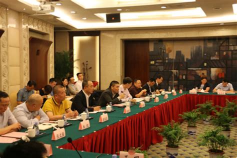 中国华阳经贸集团总裁接待南昌市政府领导一行_科学中国