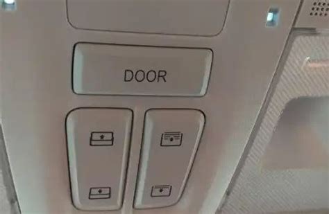 为什么汽车按键是英文的？如果换成中文按键，你真的愿意吗？ - 知乎