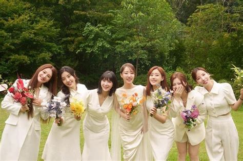 韩娱圈迎来结婚潮，仅一个月，就有10位艺人举行婚礼
