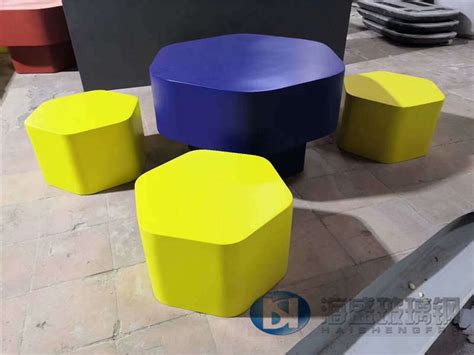 彩色玻璃钢座凳 - 深圳市海盛玻璃钢有限公司