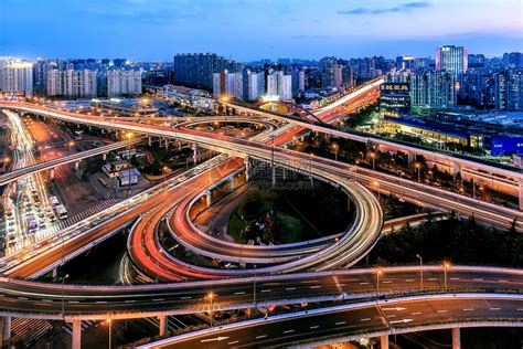 时速超过120公里！中国将建首个智慧高速，路面发电外加无人驾驶|高速公路|杭绍甬|路面_新浪新闻