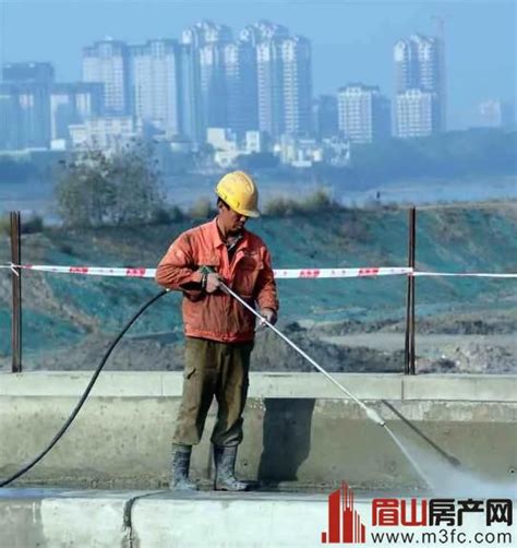 四川眉山：岷江大桥项目建设正酣-人民图片网