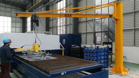 太仓工厂专用小范围起重设备立柱式悬臂吊500kg定柱式悬臂吊-阿里巴巴