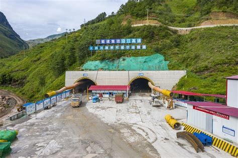 宜攀沿江高速宜金段首座桥梁贯通 全线计划2025年建成通车_四川在线