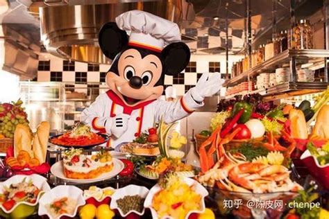 2021迪士尼小镇也是上海迪士尼度假区的一个重要特色之一，为游客提供丰富多彩的餐饮及购物体验_迪士尼小镇-评论-去哪儿攻略