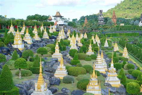 Nong Nooch Tropical Garden and Koh Larn Day Tour from Pattaya
