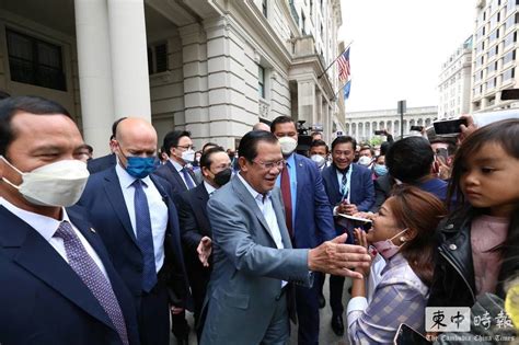 柬埔寨首相洪森在美遭扔鞋袭击_凤凰网资讯_凤凰网