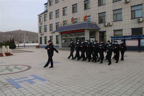 神木市公安局圆满完成2022年“黄土魂·神木年”春节系列活动安全保卫工作