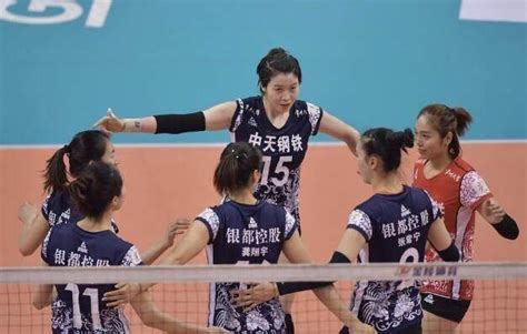 全锦赛：江苏女排3-0上海摘铜 创近四年最佳战绩_手机新浪网