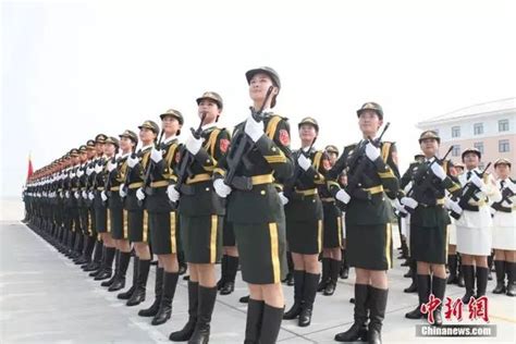 从“最美女兵”到“清华军训团首位女教官”-清华大学国防网