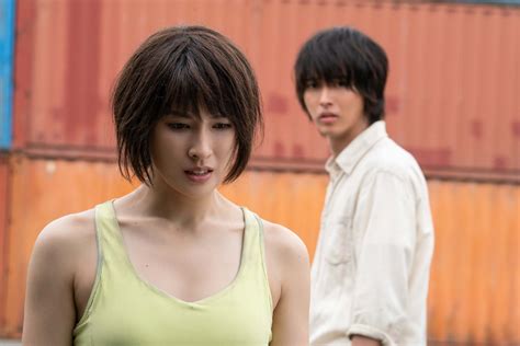 华语国际编剧节 的想法: #Netflix日剧《弥留之国的爱丽丝》续订第… - 知乎