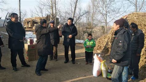 甘肃省气象局|定西：慰问帮扶村困难群众和老党员