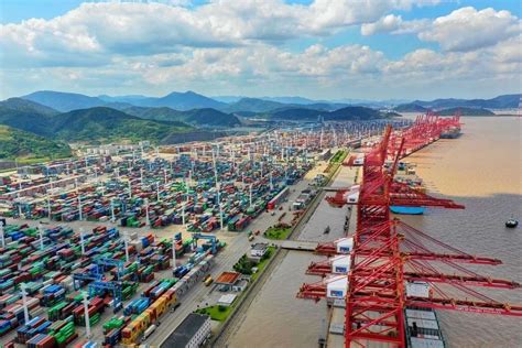 宁波舟山港集装箱吞吐量连续4个月超300万！
