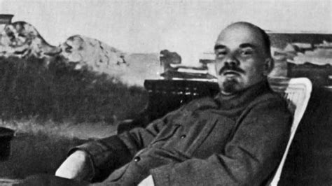 列宁同志珍贵彩色老照片：图二是其漂亮妻子，图八为和斯大林合照
