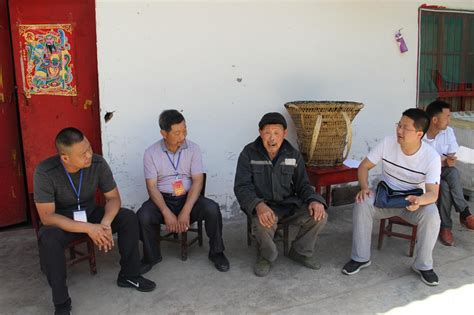 学校科技服务团队赴兴化安丰镇和海南镇调研小龙虾市场