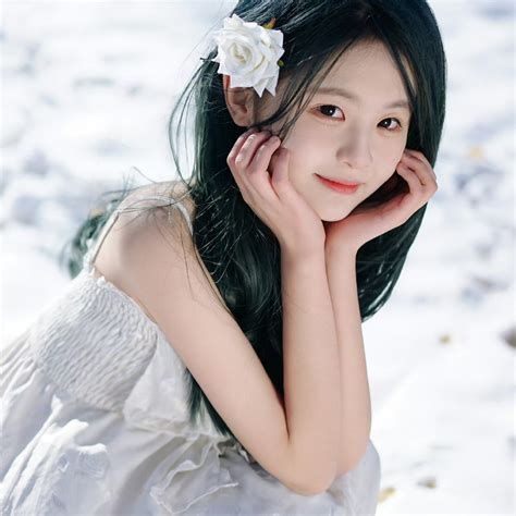 甜妹黄宣绮图片