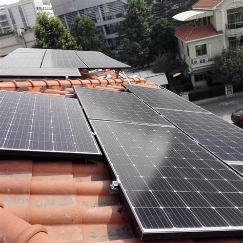 屋顶光伏安装价格最新(屋顶光伏发电安装价格多少钱一平方) - 太阳能光伏板