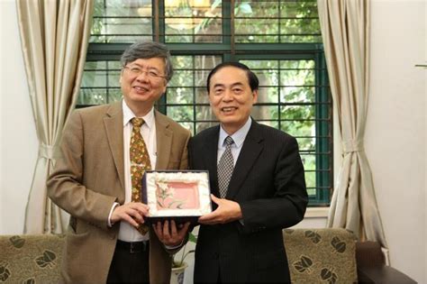 南京大学陈骏校长和创新创业学院代表会见台湾辅仁大学校长一行