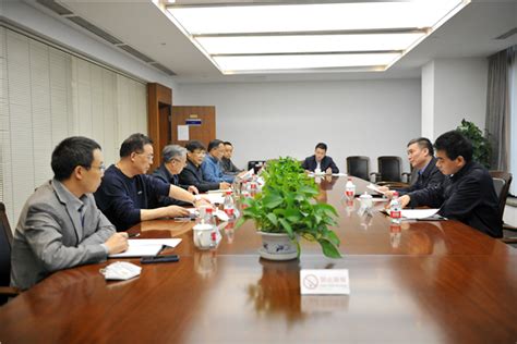 毕节市政府副市长谢志昌一行到贵州金元座谈 -- 中电投贵州金元集团股份有限公司