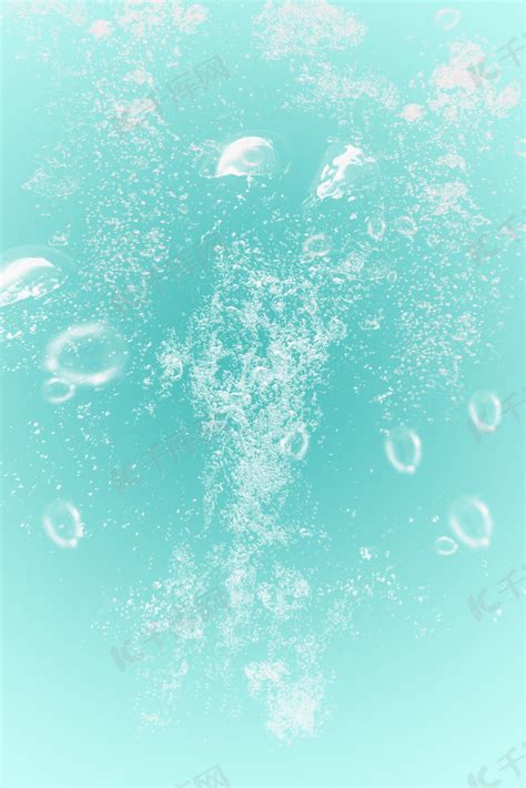湖蓝色图片