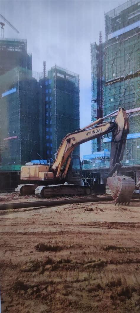 挖机-四川志德岩土工程有限责任公司