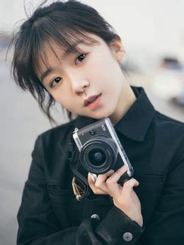 清纯美女宋伊人图片