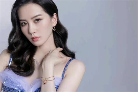李诗诗图片