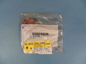 GM Headlamp Insulator Kit 22967250 | eBay