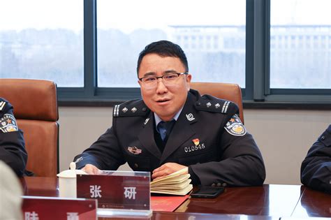 徐州市公安局内保支队来徐海学院检查指导工作