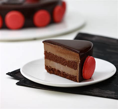 草莓巧克力慕斯蛋糕的做法_【图解】草莓巧克力慕斯蛋糕怎么做如何做好吃_草莓巧克力慕斯蛋糕家常做法大全_Winnie_cai_豆果美食