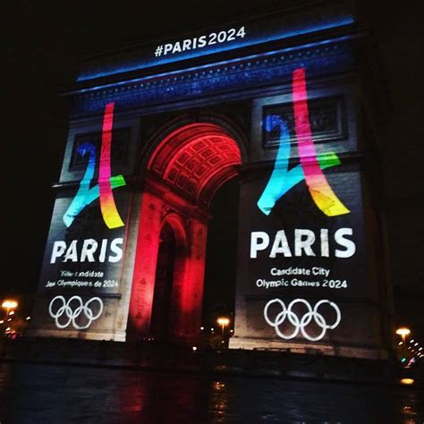 历史首次！巴黎奥运开幕式在塞纳河上举办(含视频)_手机新浪网
