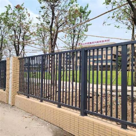 贾汪工业园围墙护栏 - 围墙护栏围栏系列 - 产品展示 - 徐州市海纳护栏装饰工程有限公司