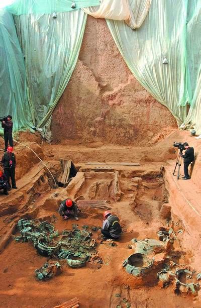 北京地铁14号线景泰站附近发现古墓 正在考古挖掘_手机新浪网