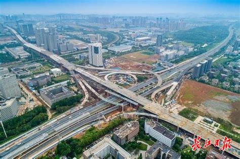 光谷大道高架桥主体结构全线贯通，预计8月底通车_武汉_新闻中心_长江网_cjn.cn