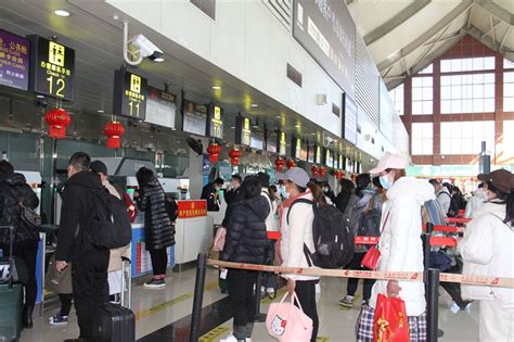 奋进的春天 | 丽江机场春节假期客流量突破11万人次 _文旅头条