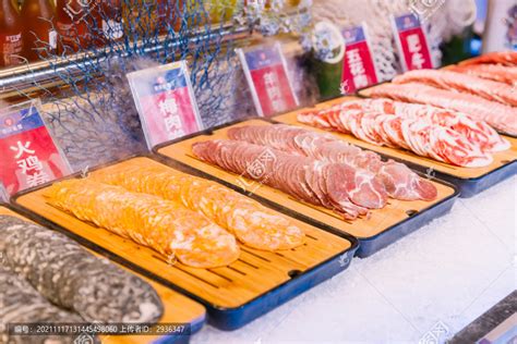 76元起享佰烧海鲜烤肉自助，8大套餐任选！上百种美食不限量畅吃，装满你的Plus胃！佰烧丽达甄选店海鲜自助餐经典工作日午餐自助73