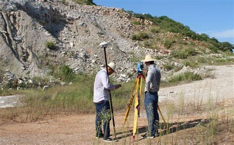 一种矿山地质测量装置的制作方法