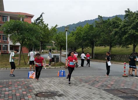 广东海洋大学寸金学院学子在无线电测向锦标赛中荣获佳绩__凤凰网