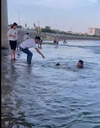 洪水中救起5岁小男孩-渠县新闻网